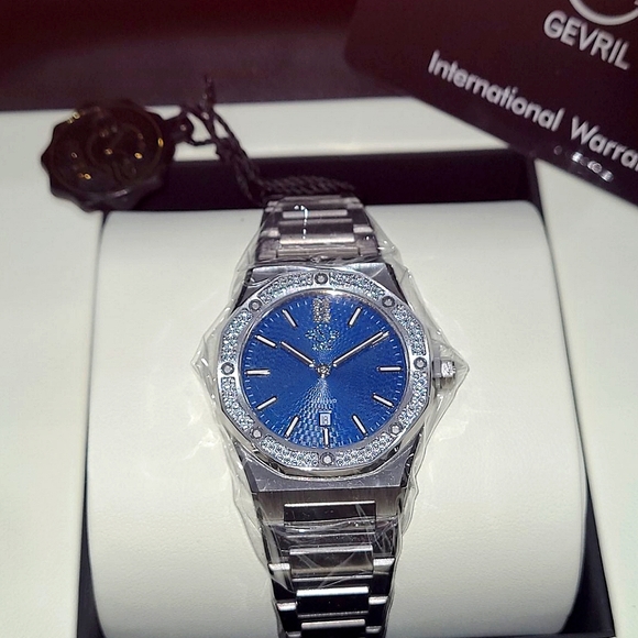 New GV2 GV2 Palmanova Blue Dial Diamond 0.0285 ct Watch - Picture 6 of 6